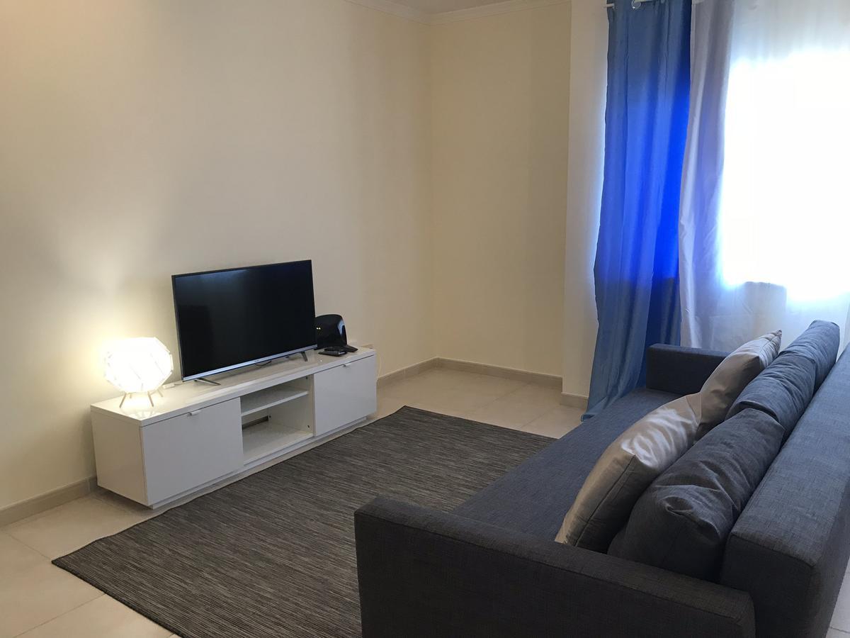 Pedros Apartment By Seewest ลากอส ภายนอก รูปภาพ