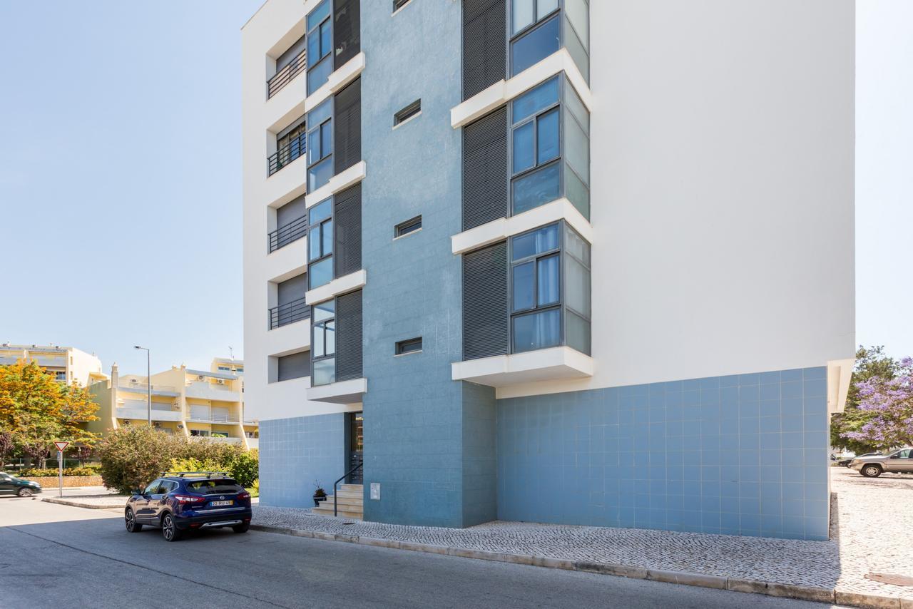 Pedros Apartment By Seewest ลากอส ภายนอก รูปภาพ