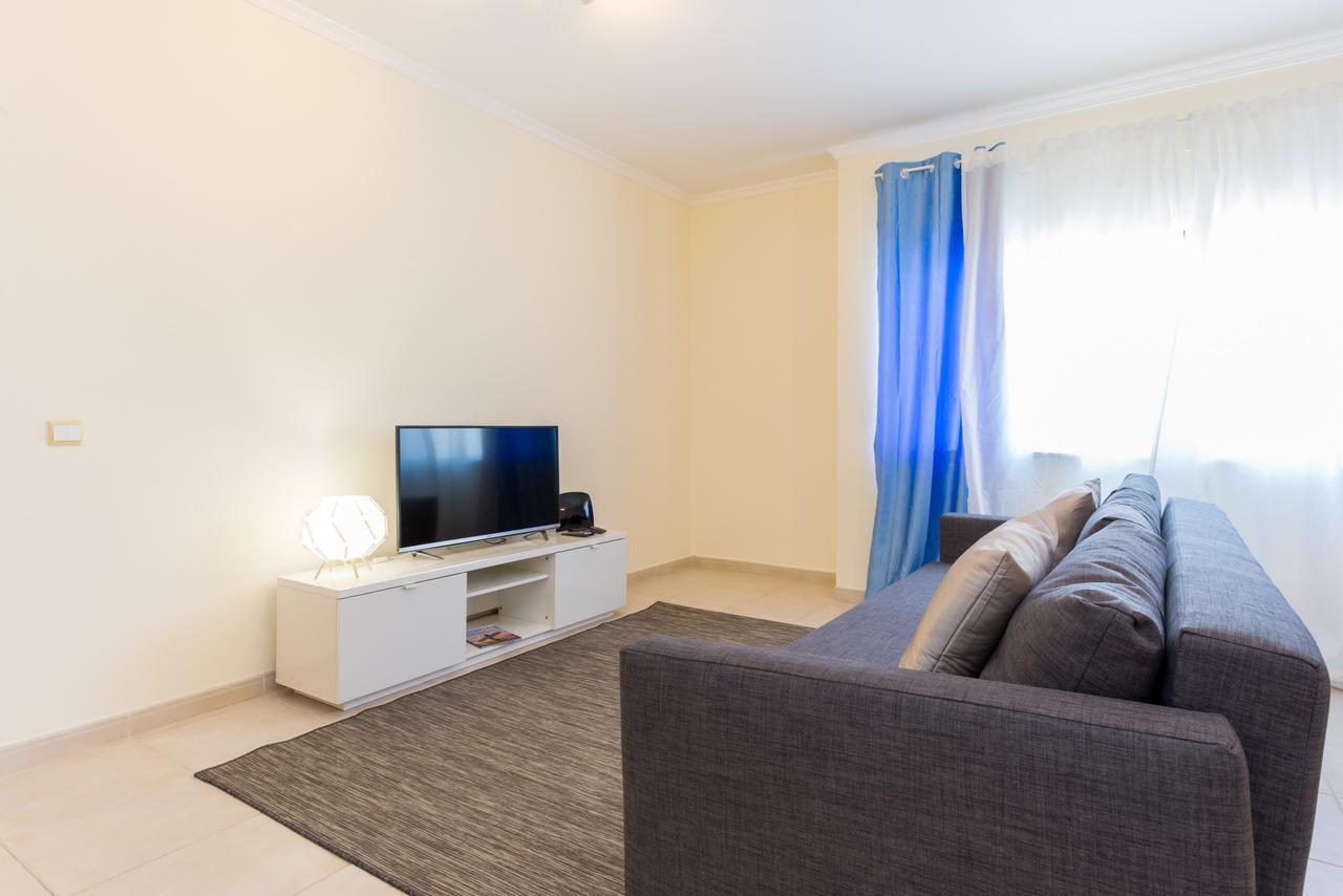Pedros Apartment By Seewest ลากอส ภายนอก รูปภาพ